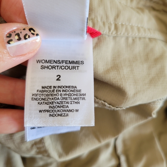 The North Face Women's Horizon Tempest Roll Up Pants in Tan Style #ARRD Size 2 - Picture 10 of 13